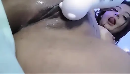 Мокрая и сливочная киска