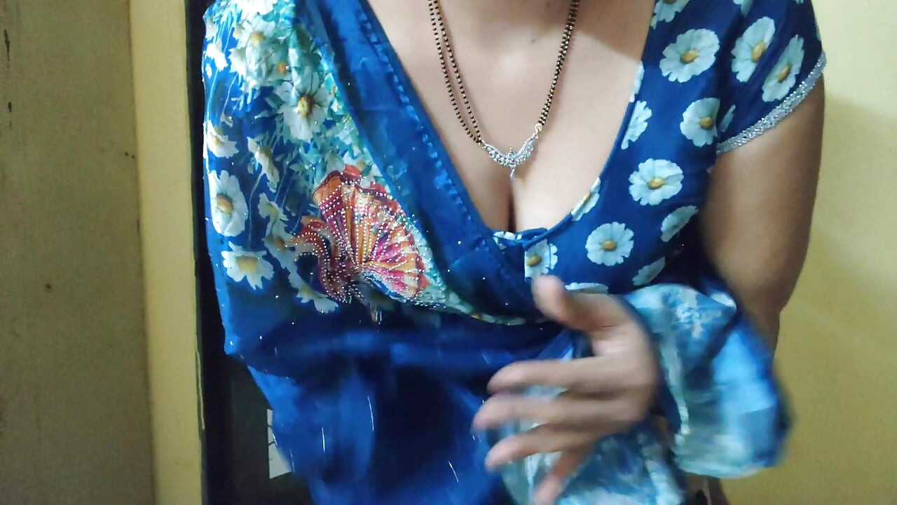 Bhabhi ko saman ke mahine mai choda mast