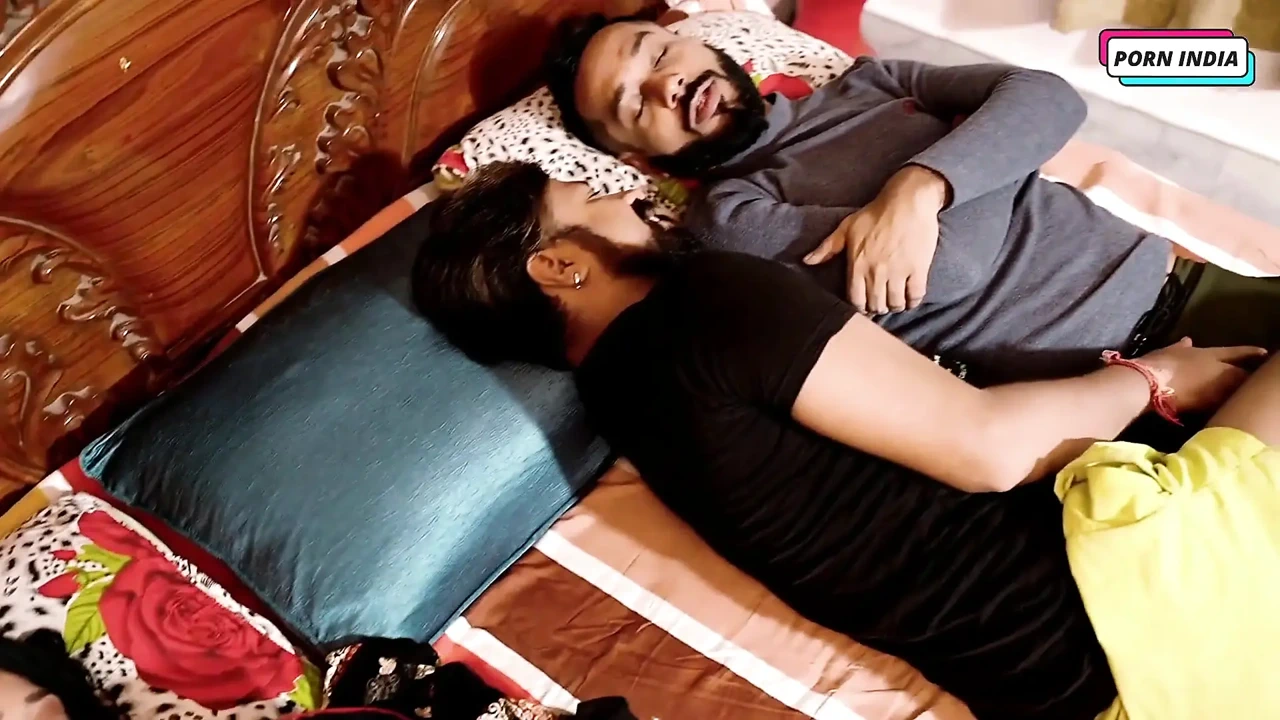 与大胸部阿姨的重口味3P浪漫性爱