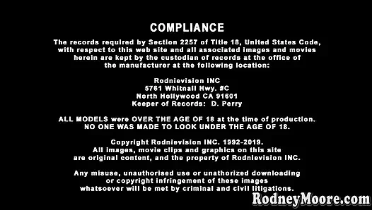 Vintage - vampir cantik nyepong kontol dan dicrot di muka