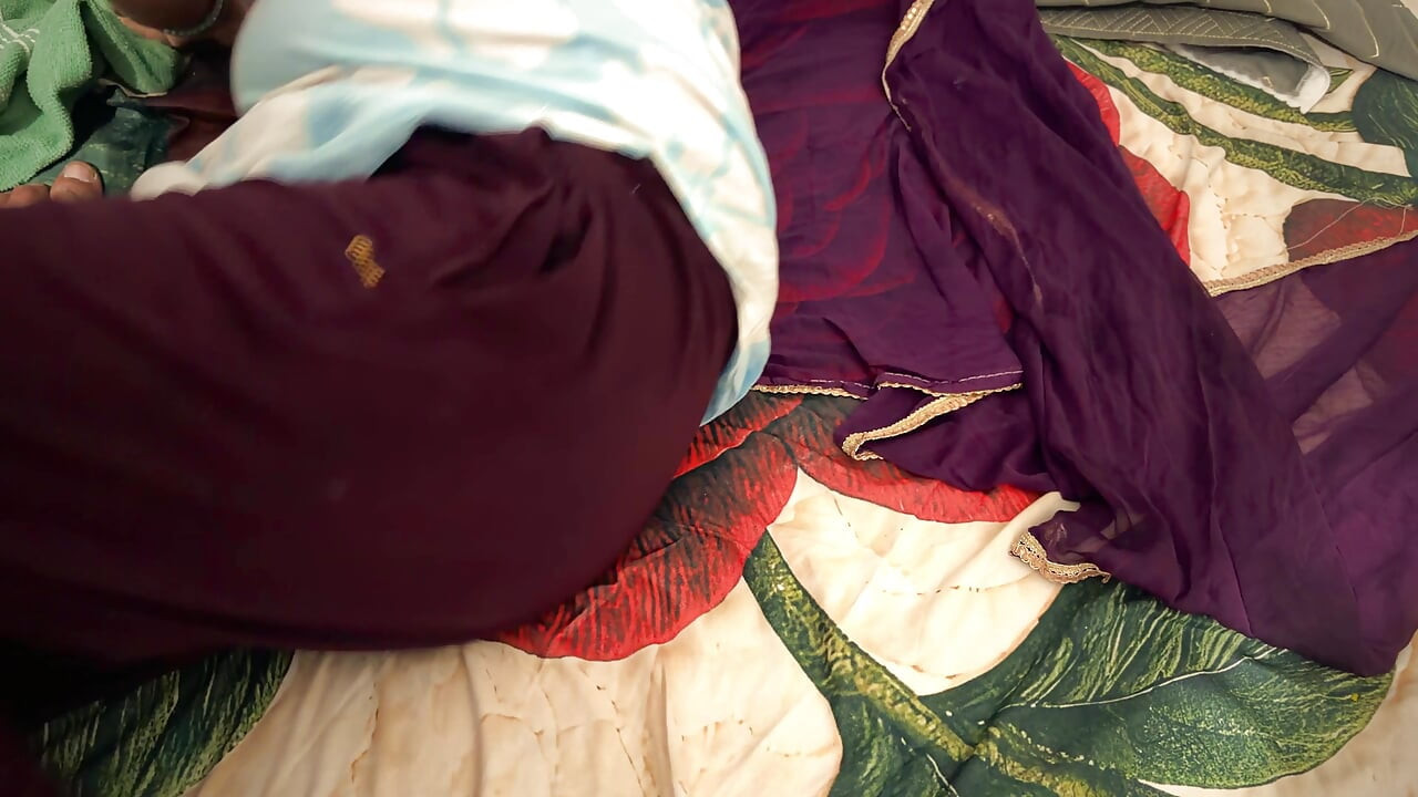 Bhabhi ko ghodi bna ke choda