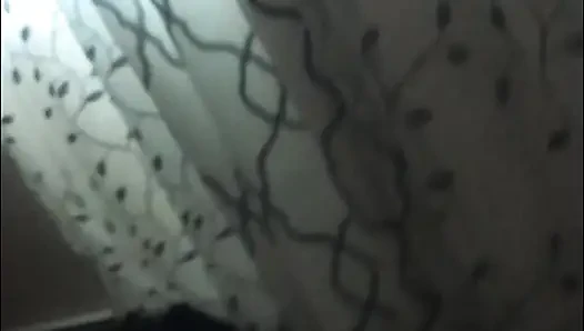 Hotwife zeigt es