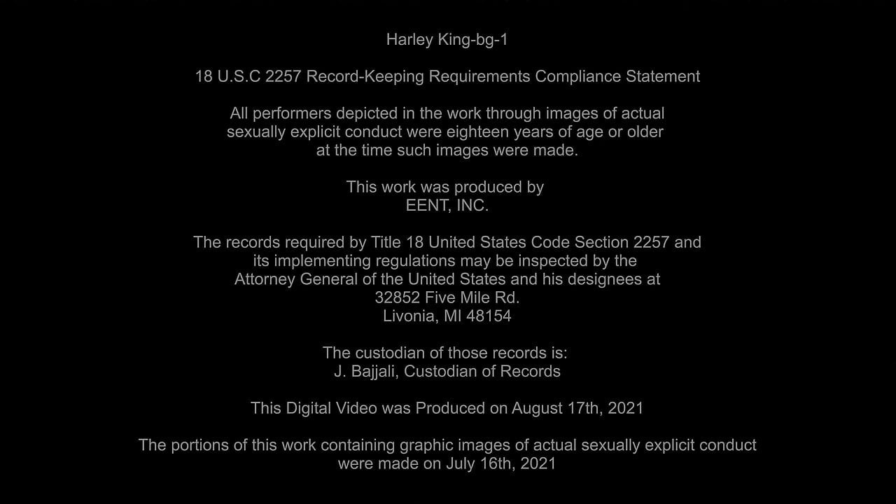 Blonde teen stripper follows me back to my hotel room