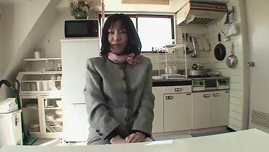 Nenek jepang dengan memek berbulu - (episode #04)