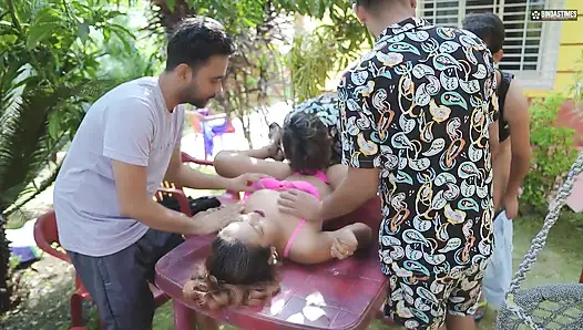 Desi indische jungs, gangbang-sex mit einem sexy indischen mädchen im freien (kompletter film)