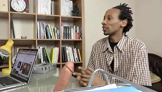 Junger mann hat sex mit einem urologen in der Praxis