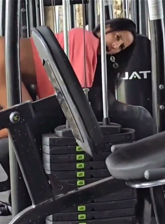 I Fucked the Hot Brunette at the Gym and Even Came Inside Her!