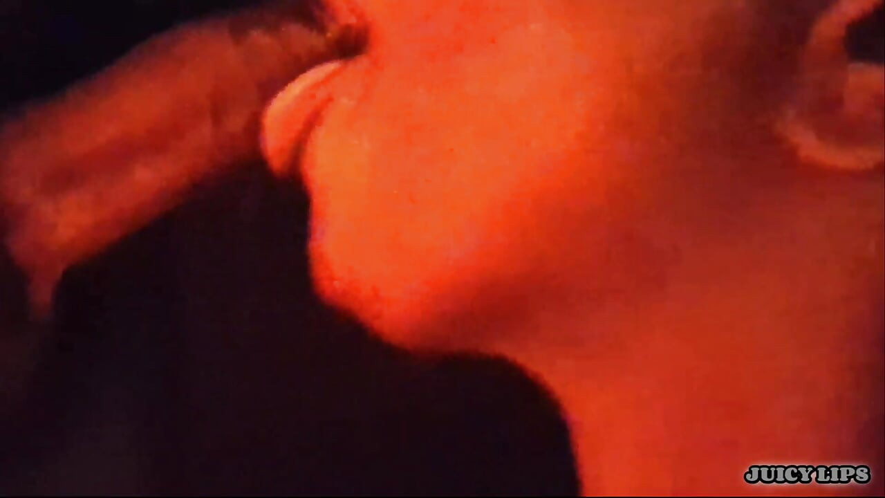 JUICY LIPS-brings him to the red room to sloppily deepthroat his dick