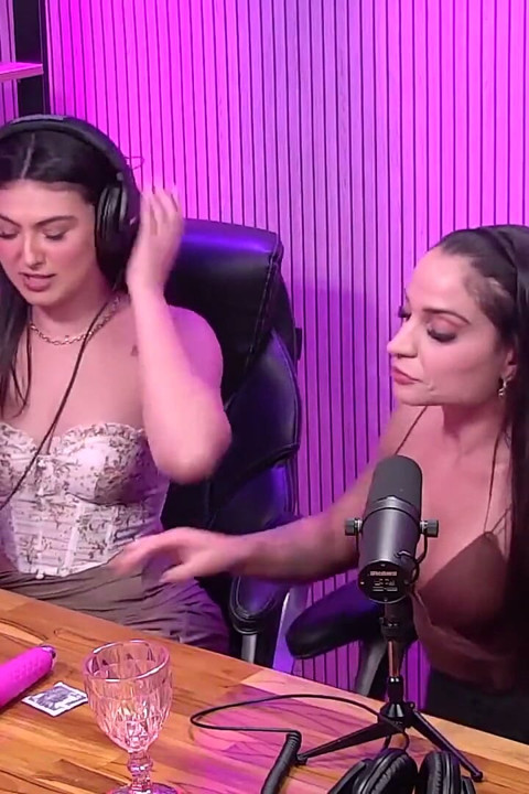 Cute BBW and Her Girlfriends in a Whoredom Dirty Talk