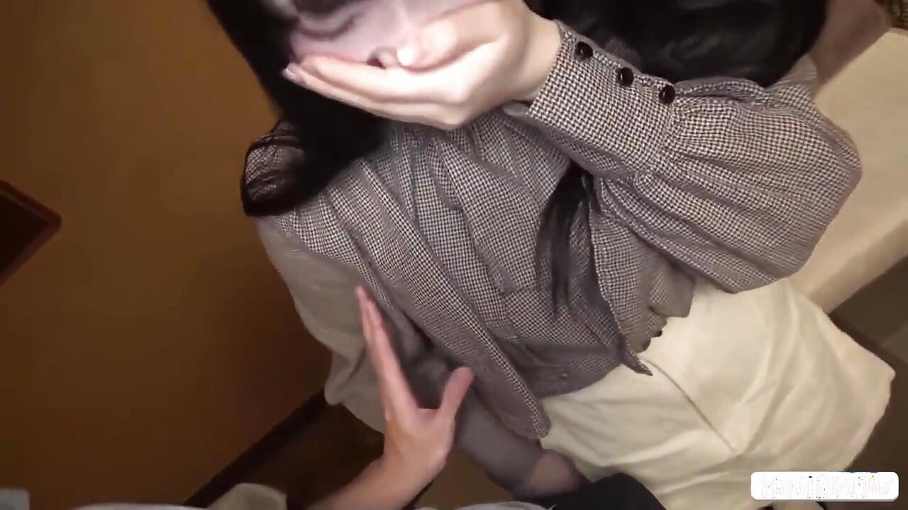Charme perfeito em todos os sentidos, presença deslumbrante e curvas ousadas criam um impacto visual inesquecível