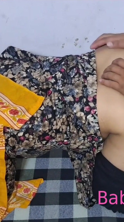 Desi bhabi in schwarzem anzug blowjob dann ficken | Clip 1