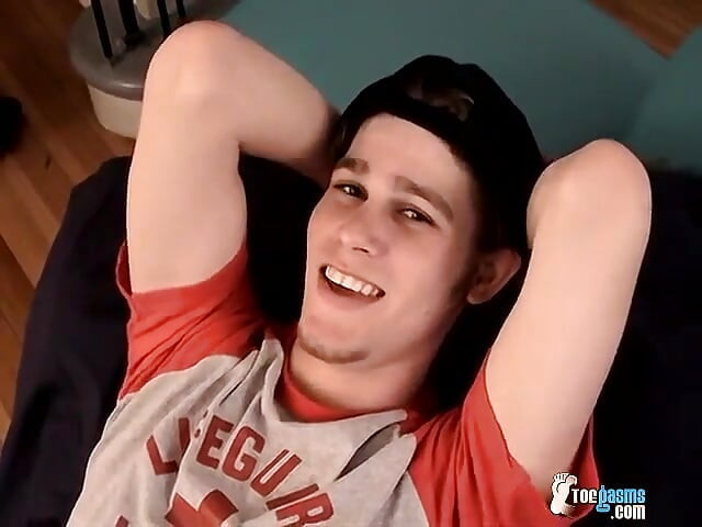 Nutt Bustin Big Feet Boy
