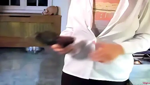 Video dapur sup samantha buxton lagi asik muasin memeknya di dapur