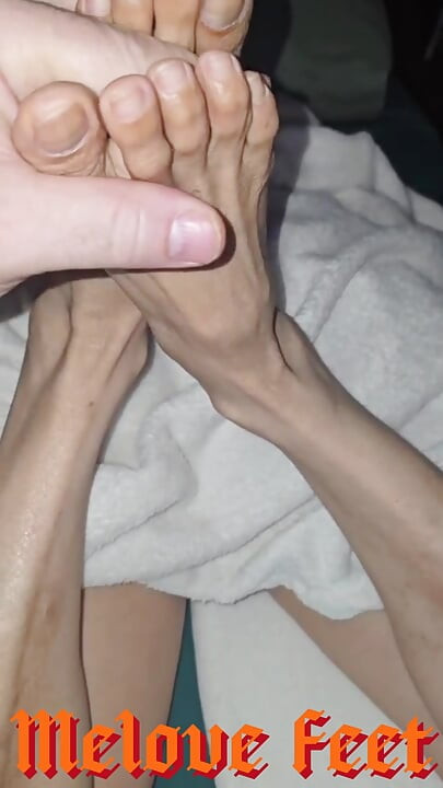 Close Up to Melove Sexy Small Feet and Wrinle sole