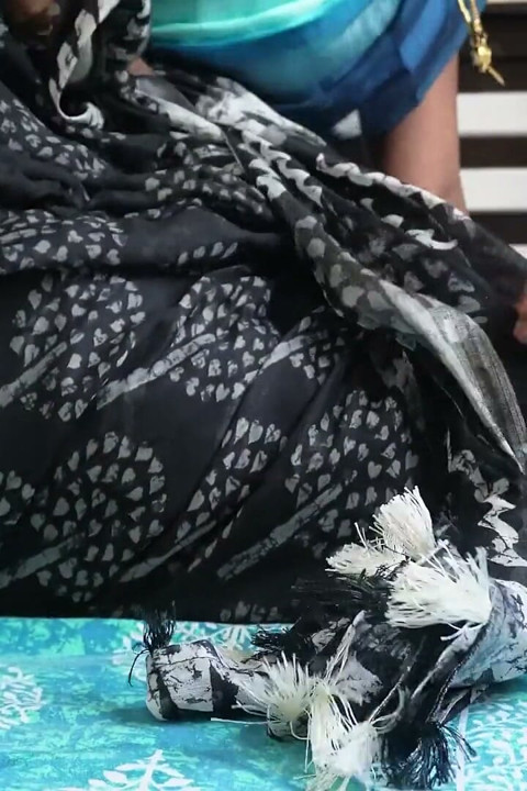 Karım lezbiyen eğlencesinin önünde hizmetçi adamla