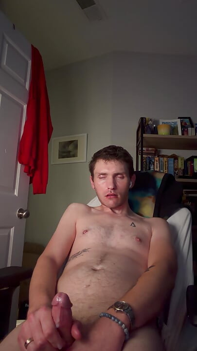 Mataku dicrot sperma sampai mataku menganga ke belakang