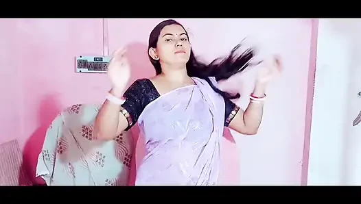 Aku menyetubuhi mausi desi Indiaku saat tidak ada orang di rumah
