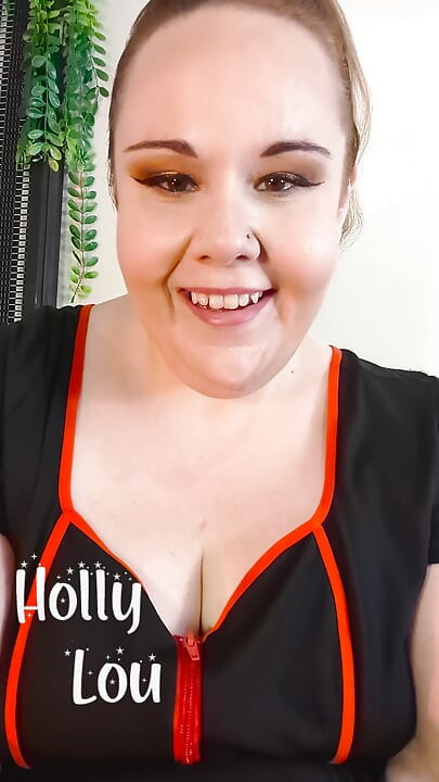 Naughty Nurse Holly Lou hjelper deg med din CEI-behandling