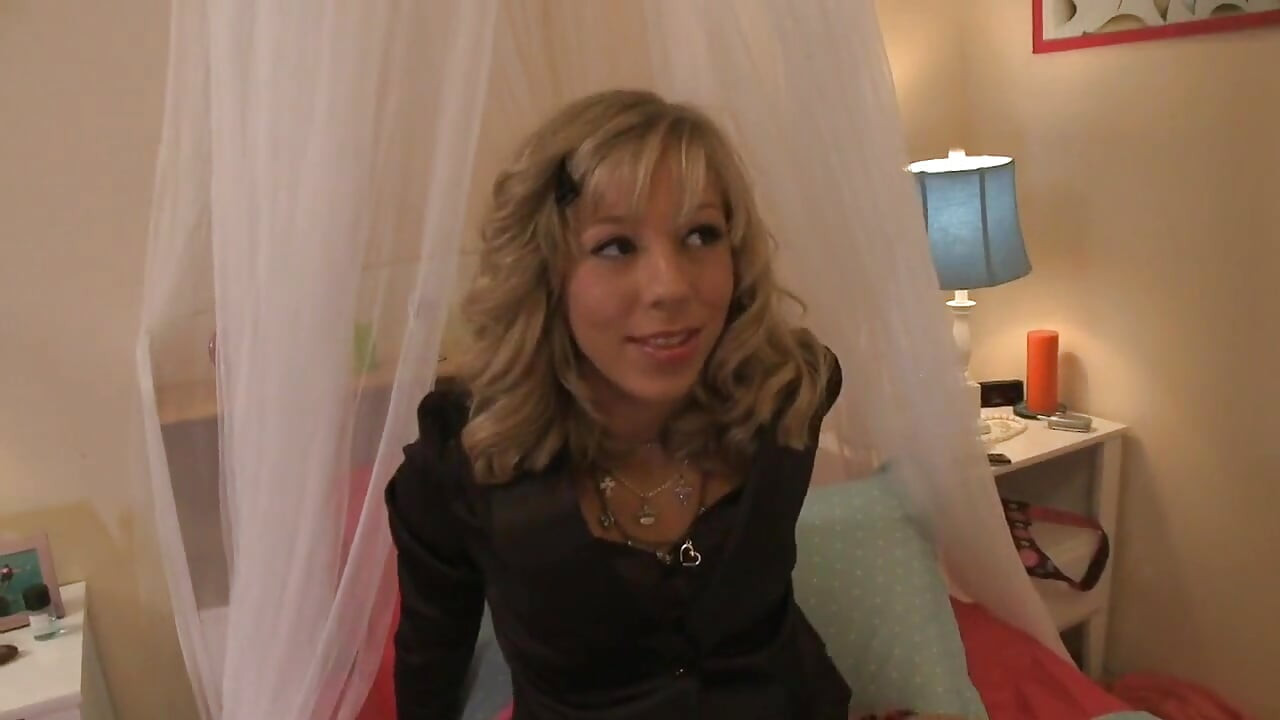 Sweet teen got fucked really hard by her Stepdad