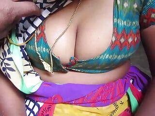 Servent Tamil Aunty Boob Pressing House Owner