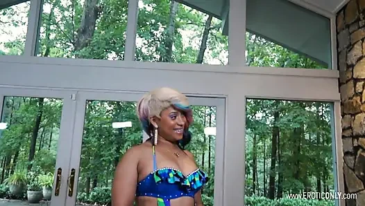 Büyük zenci yarağınız sıkı amcığıma iyi sığar