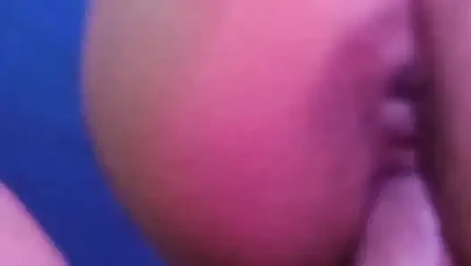 Большая задница из Коста-Рики, я жестко трахаю ее