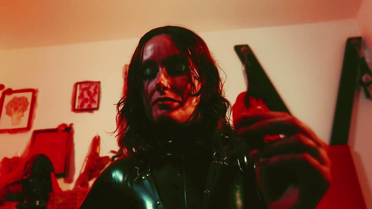 Divine Devotion: Latex Worship, Spit, Gas & Toilet Training POV