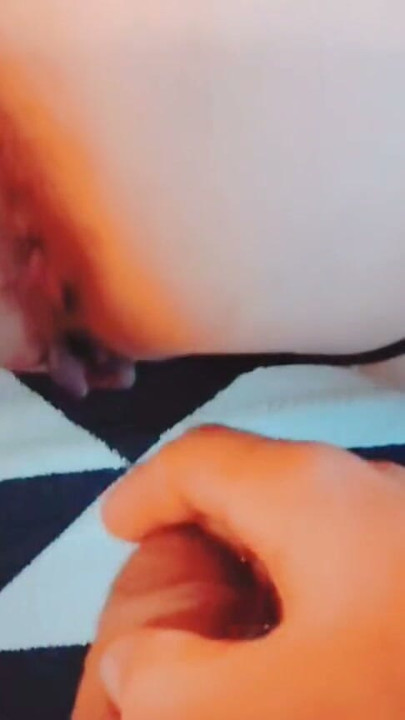 Seksi ince 40 yaşındaki orta yaşlı seksi kadın anal seks eğitimi veriyor | Klip 2