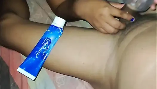 Üvey kız kardeş yarak emiyor sahte vajinasıyla sütümü boşaltmak istiyor