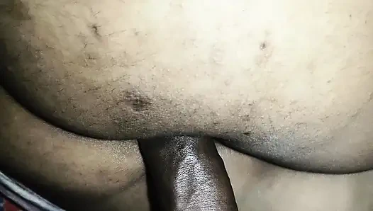 23-летняя Banglai Babhi Ki Anil трахается