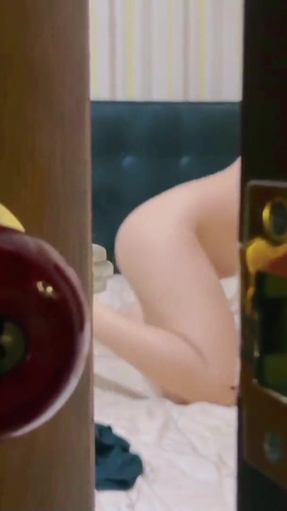 The latest Indo Bokep - Gokil is finally leaked as well as a vulgar video of Celebgram Tiktokers chindo is very… | Clip 1