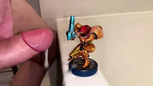 Hotglue: Samus Returns Amiibo