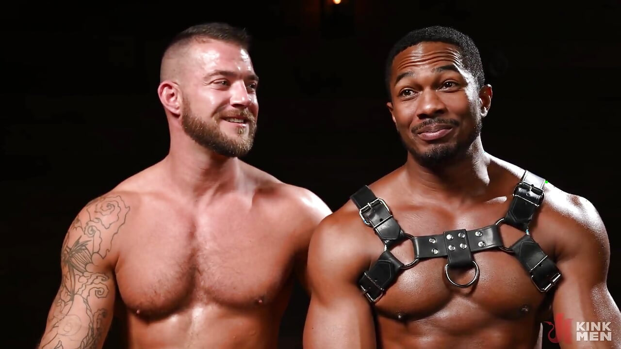 Meaty Beefcake Tryp Bates Ready to Take Sean Xavier's Massive Cock