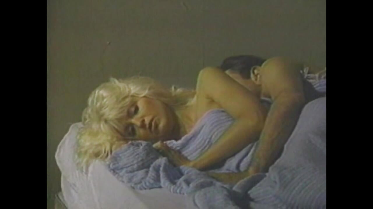 娼婦たちの欲望に満ちたベッド