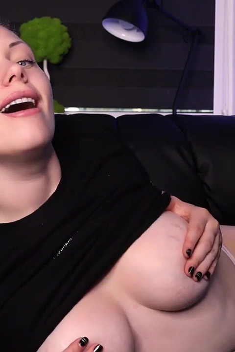 난 네가 사정하게 해줄게, 하지만 다칠거야!