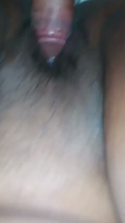 Hintli seksi yenge evi temizlerken baştan çıkarıyor, devar ateşli oluyor ve yengeyle yatakta seks yapıyor, sonra ikisi romantik seks yapıyor. | Klip 2