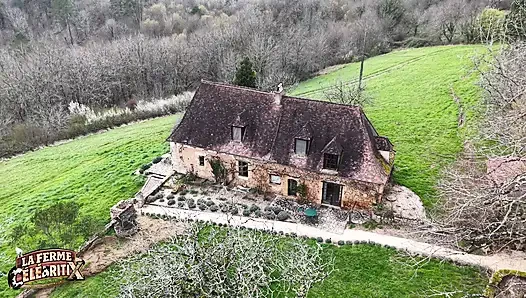 Знаменитости Ферма - Новое шоу: Я жестко собираюсь с огромным членом в моей заднице!
