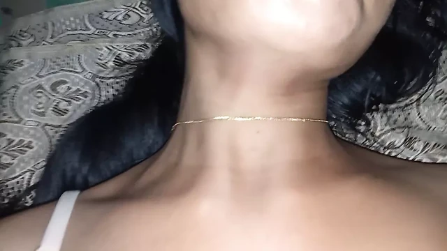 India desi Wife girl loves riding boyfriend’s dick and blowing it