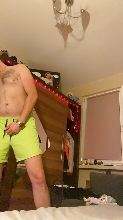 Polish hot Man is in his room solo cock Play