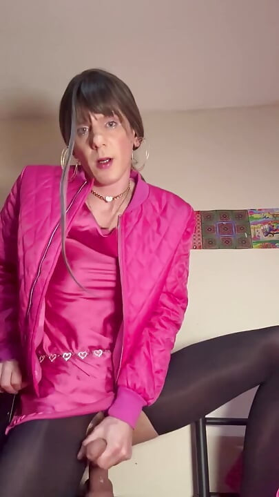 Jess Rides Dildo
