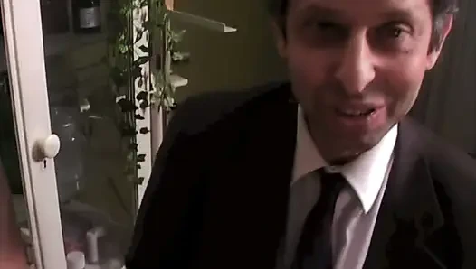 Der Arzt Weiß, Wie Er Den Patienten Behandeln Muss