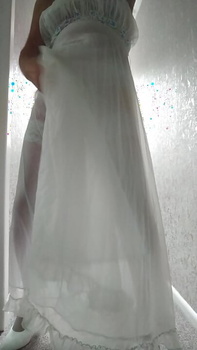 I love this sexy nightdress
