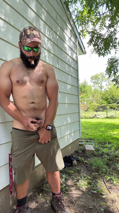Bearded Muscle Cub Cigar Cum Outdoors