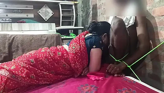 Schwägerin gefesselt und fickte ihren eigenen schwager und masturbierte im zimmer selbst.