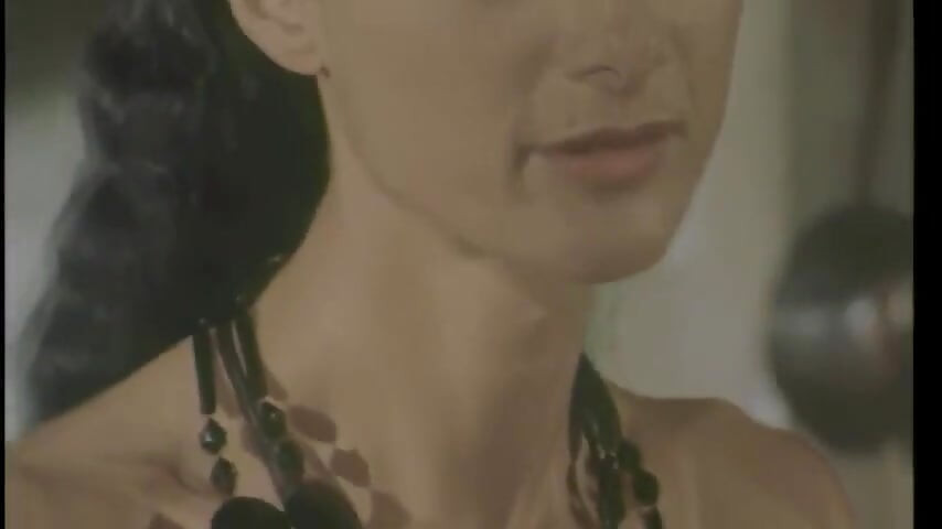 Anita dark aur vhait vinas rgejm ke lie ek doosre ko chatte hain