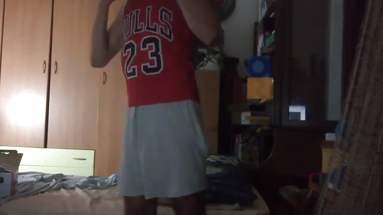 Striptease cu jucării sexy