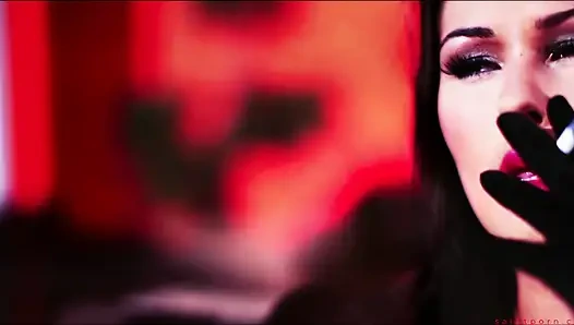 Eliska Cross Makes Steve Bust A Nut On Her Shaved Cunt