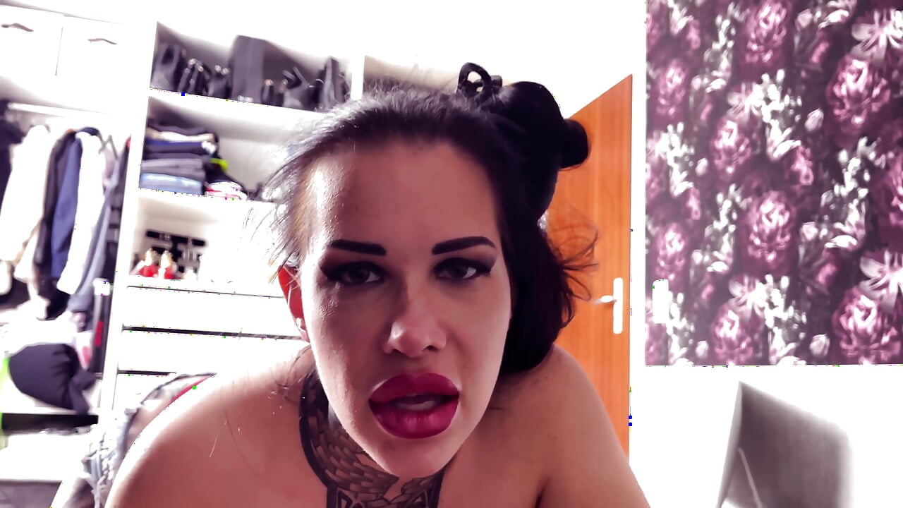 Cep Telefonu Kaydı ile Derin Oral Seks