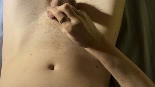 Twink masturbating before going to bed(+cumshot)