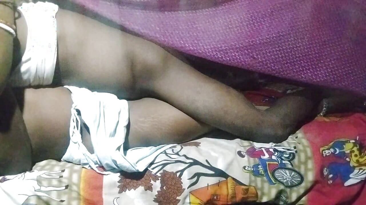 Akeli bahan ne apne hi sahodar bhai se chudwaya